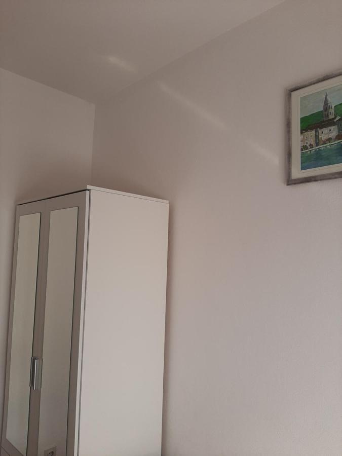 Giovanna - Spacious Lovely Apartment Supetar Exteriör bild