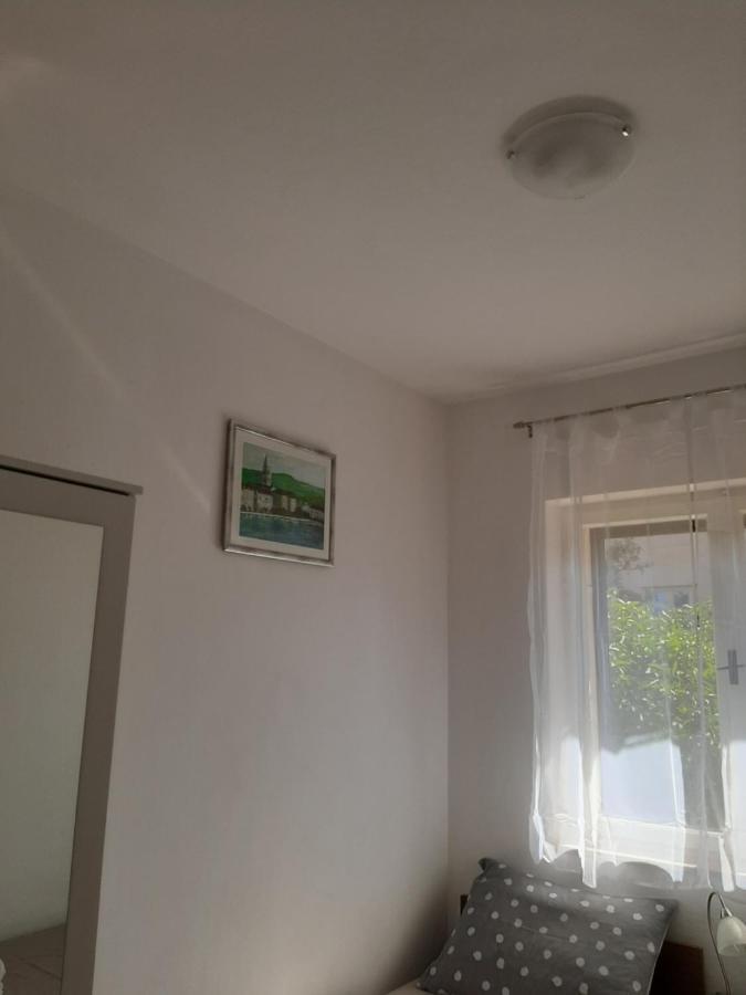 Giovanna - Spacious Lovely Apartment Supetar Exteriör bild
